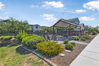 Building Photo - 1341 E Springfield Pl