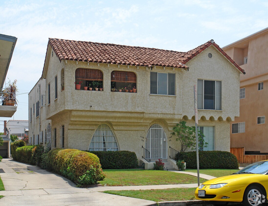 Building Photo - 116-118 N Croft Ave