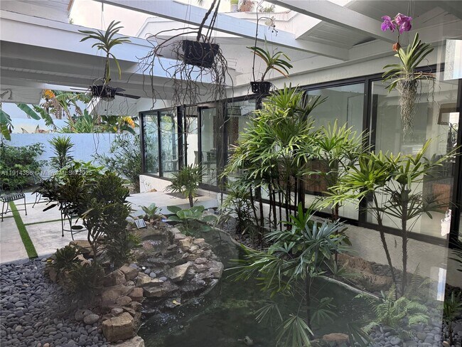 Foto del edificio - 7521 SW 56th St