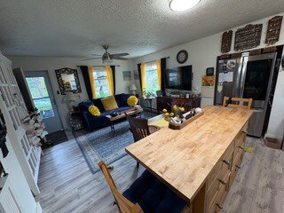 Building Photo - 6808 WA-291