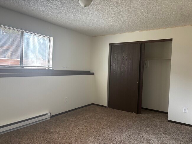 Building Photo - 114 Juniper Pl