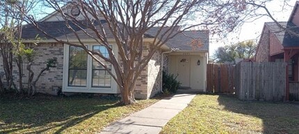 Building Photo - 4605 Jenkins Cir