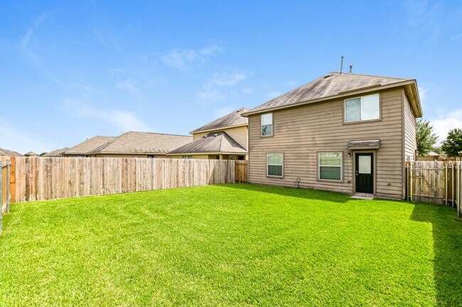 Foto del edificio - 5715 Kyle Cove Dr