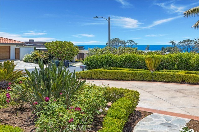 Foto del edificio - 132 Monarch Bay Dr