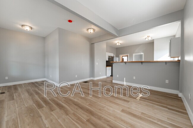 Foto del edificio - 646 W 30th St