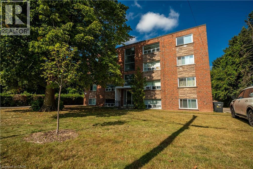 Photo principale - 2161 Ghent Ave