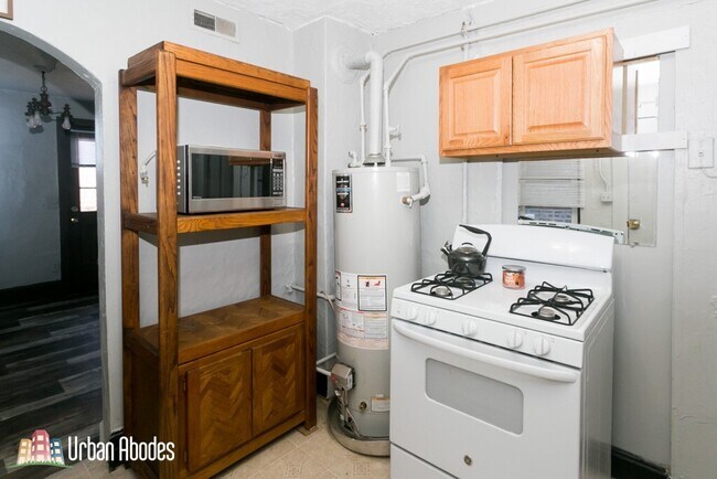 Building Photo - 1514 N Elston Ave