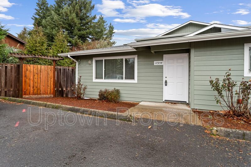 Primary Photo - 17358 SW Merlo Rd