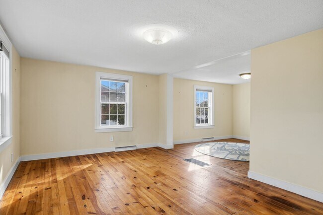 Foto del edificio - MOVE IN WITH A SECURITY DEPOSIT ALTERNATIVE FROM OBLIGO (for qualified applicants).