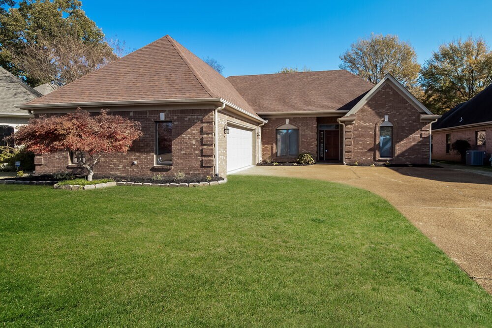 Foto principal - 7182 Golden Oaks Loop E