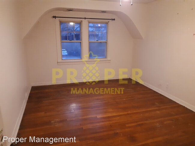 Building Photo - 3 br, 1.5 bath House - 31 W Hillcrest Ave