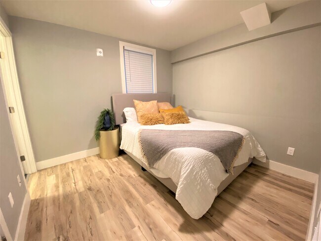 Foto del edificio - 1324 8th Ave