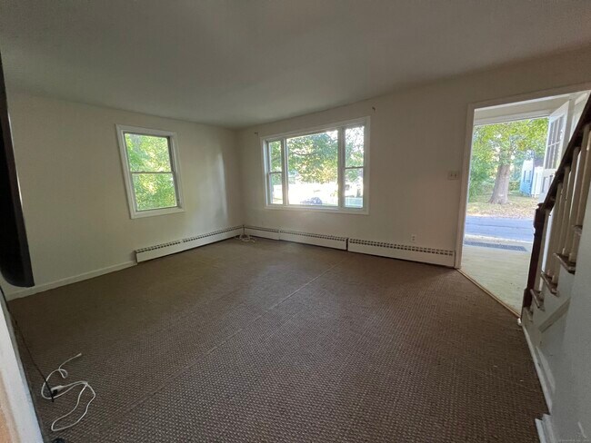 Foto del edificio - 221 Anton Dr