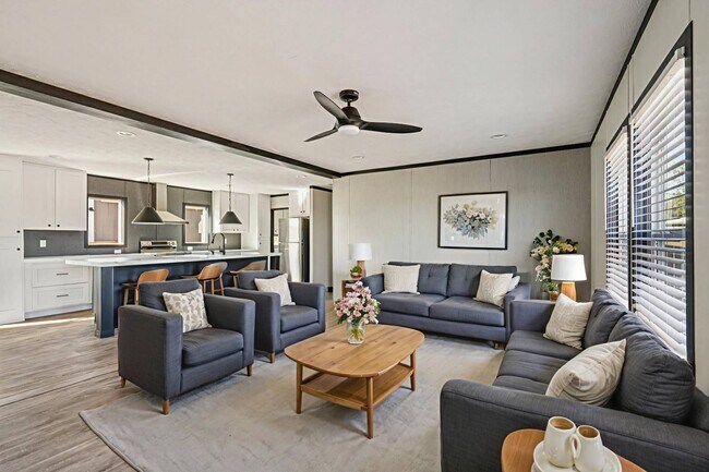 Foto del edificio - 1601 Swallowtail Dr