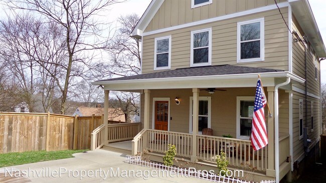 Building Photo - 3 br, 2.5 bath House - 3210 Anderson Place