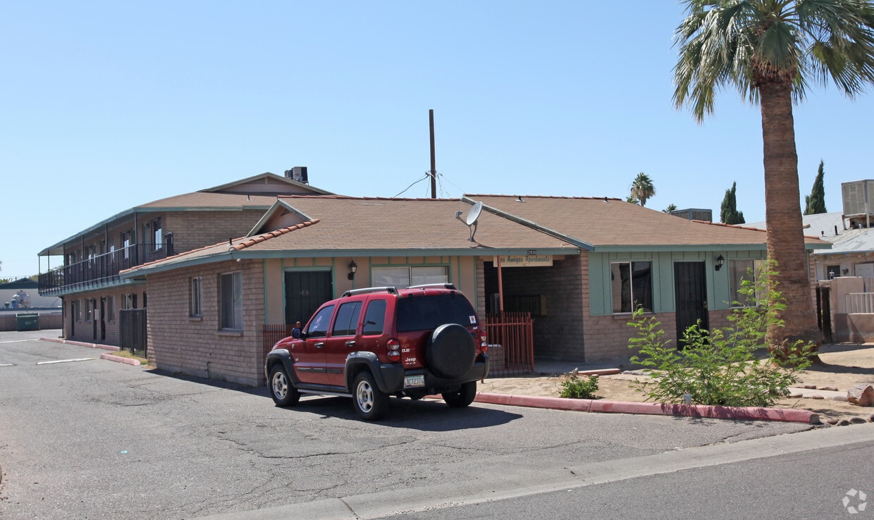 Primary Photo - Los Amigos Apartments