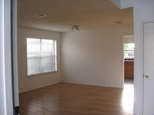 Foto del edificio - 3108 Spenrock Ct