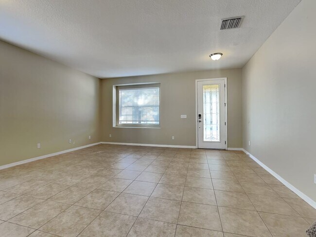 Building Photo - 7221 Bridgeview Dr