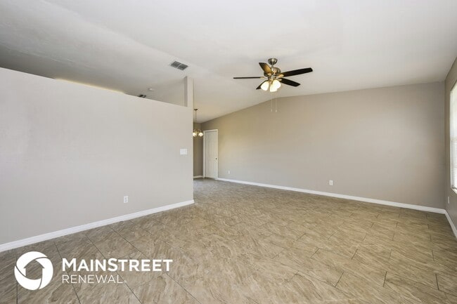Foto del edificio - 1329 NE 13th Ave