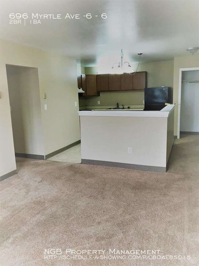 Building Photo - 696 Myrtle Ave