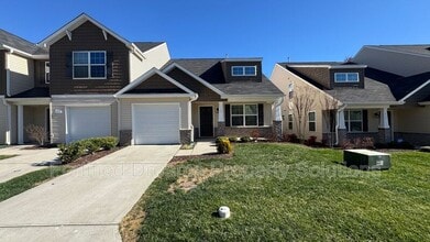 Building Photo - 119 Red Plum Ln