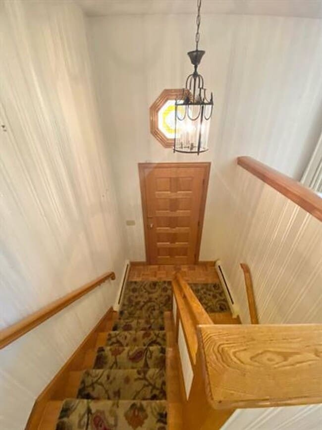 Photo - 5 Bedroom Home in Essex Junction! Available 7/1
