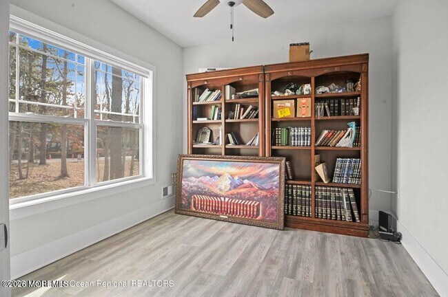 Foto del edificio - 192 Willow Dr