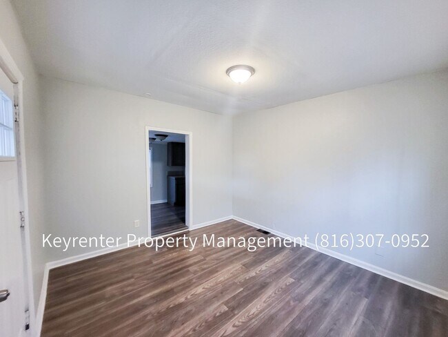 Foto del edificio - 2 Bed 1 Bath ready to rent!