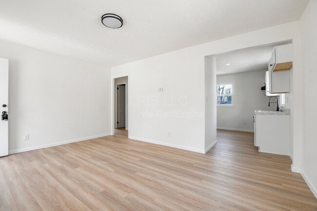 Photo - 320 N 36th St Apartment