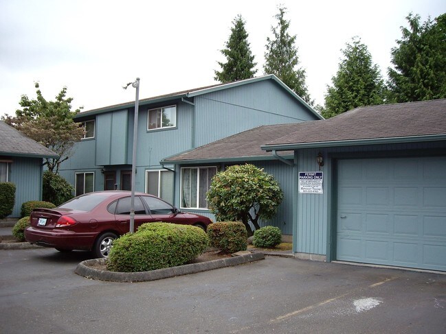 Building Photo - Greenlane Apartments