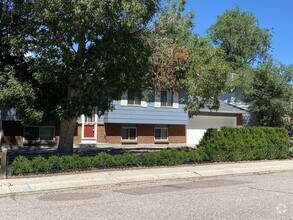 Building Photo - 1514 Nokomis Dr