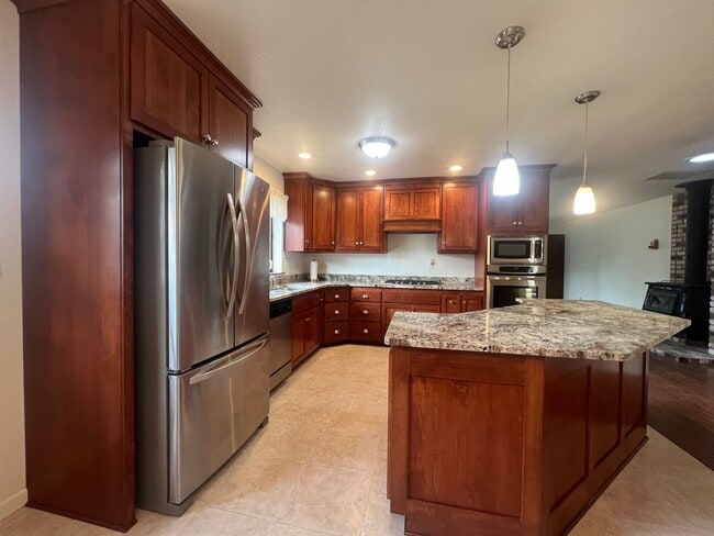 Building Photo - 4303 Horseman Ln