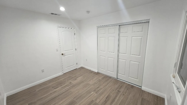 Foto del edificio - 9171 Stanford Ave