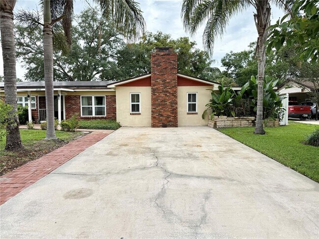 Foto del edificio - 2523 Krueger Ln