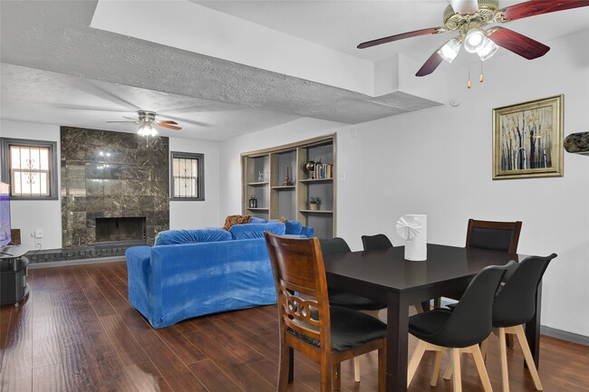 Building Photo - 2311 Chelsea Knoll Ln