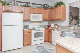 2BR, 2BA - 1,451 SF Arlington II First Floor Plan - Ashford Apartments