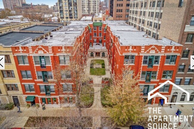 Building Photo - 432 W Surf St