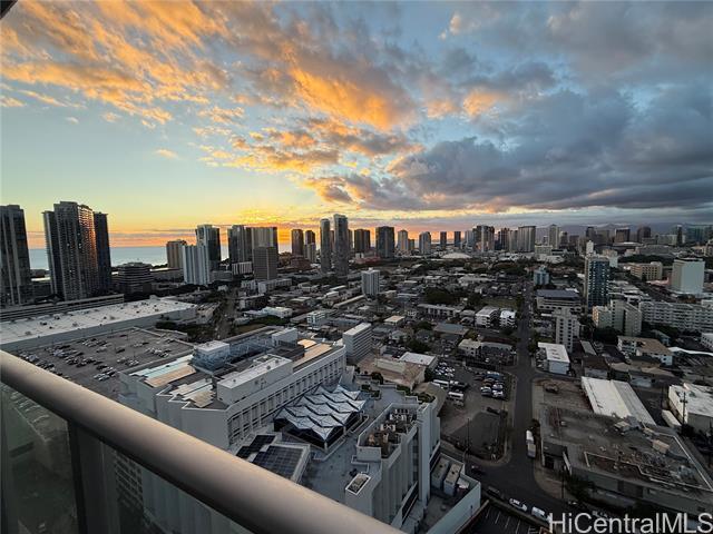 Foto del edificio - 1515 Liona St