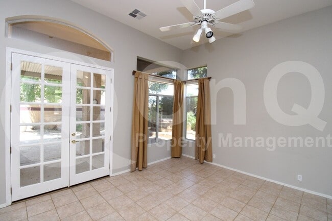 Foto del edificio - 5997 W Aurora Dr