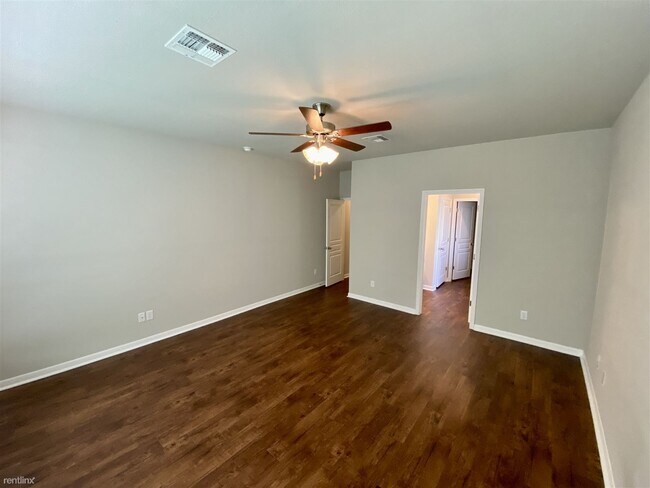 Building Photo - 4 br, 2 bath House - 806 Dunford Dr