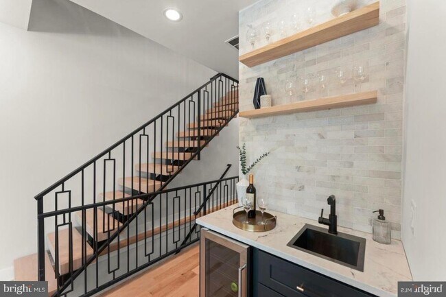 Foto del edificio - 6983 Silverwood St