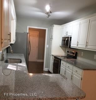 Building Photo - 7540 Forest Oak Dr
