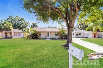 Building Photo - 4412 W Anita Blvd