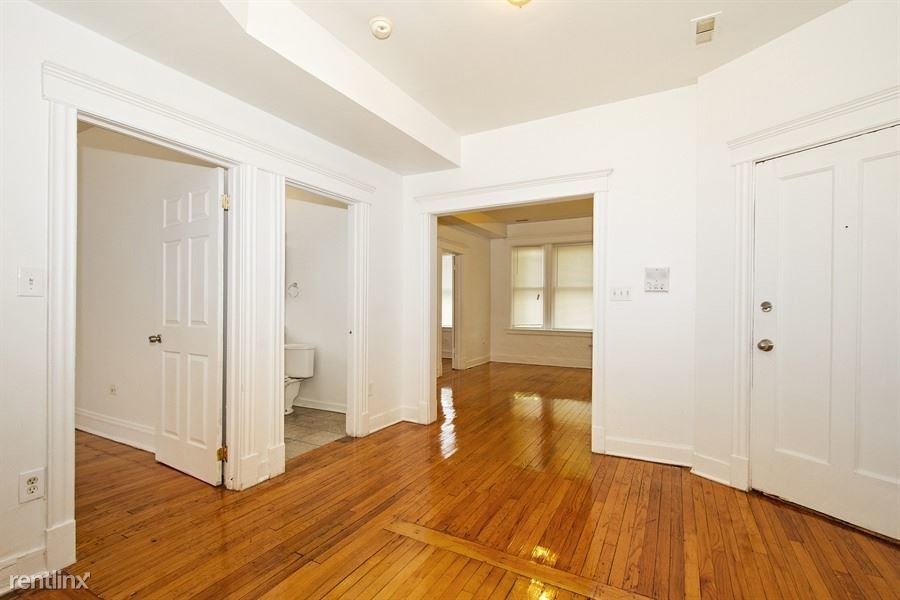 Primary Photo - 2 br, 1 bath Apartment - 7657 S Morgan St
