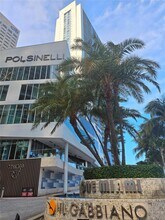 Building Photo - 325 S Biscayne Blvd