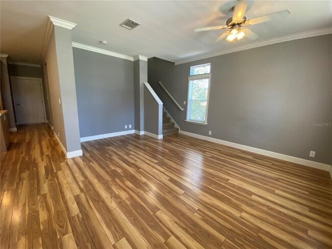 Building Photo - 653 Symonds Ave