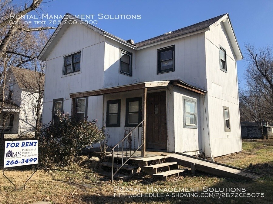 Primary Photo - 1318 NE Quincy St- 3 BED/1 BATH