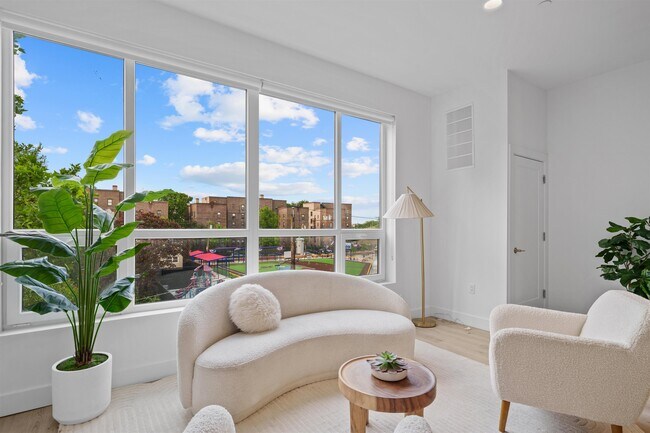 Foto del edificio - 17 Ave E