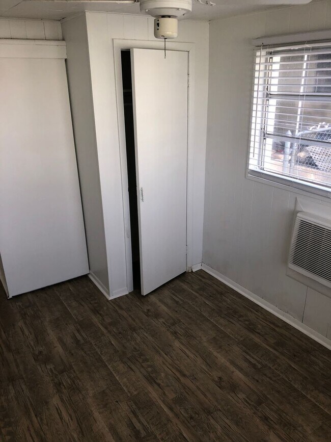 Building Photo - MOVE IN SPECIAL - 1/2 off the first months...