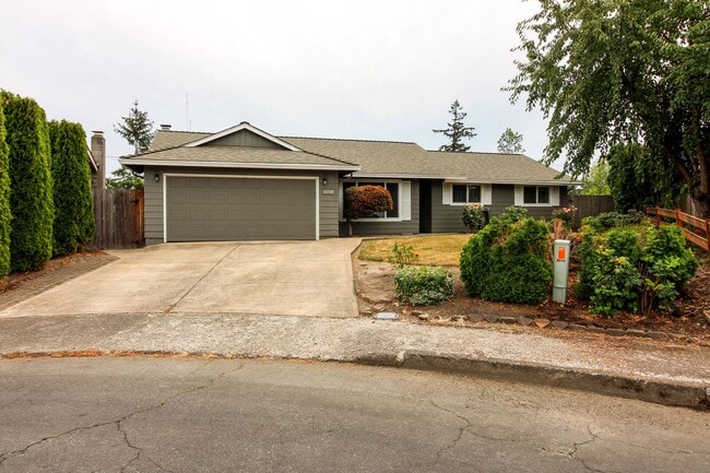 Building Photo - 4998 Arrowood Ct SE